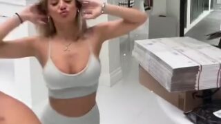 Michelle Scott w/ Mckinley Richardson Sexy dance – Hot Video !!!